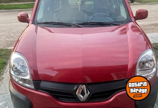 Utilitarios - Renault Kangoo 2016 Nafta 120000Km - En Venta
