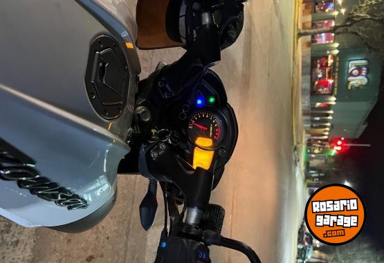 Motos - Bajaj Rouser NS 160 2021 Nafta 24000Km - En Venta
