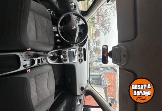 Autos - Peugeot 308 2012 Nafta 200000Km - En Venta