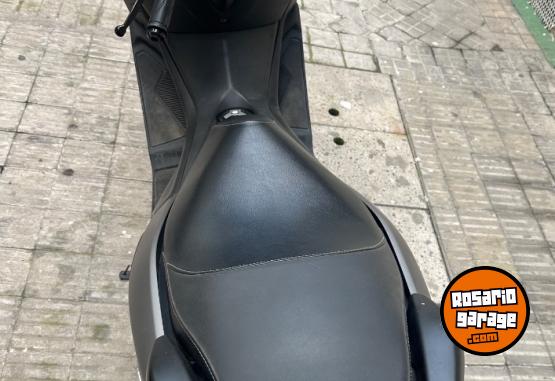 Motos - Yamaha Nmax 155 2019 Nafta 6400Km - En Venta