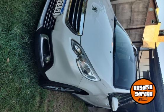 Autos - Peugeot Felline 2008 2016 Nafta 97400Km - En Venta