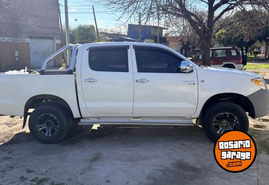 Camionetas - Toyota hilux 2.5 2012 Diesel 298000Km - En Venta