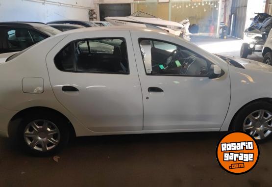 Autos - Renault Logan 2019 GNC 180000Km - En Venta
