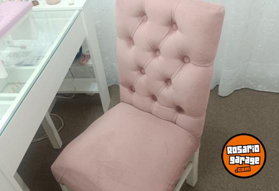 Otros - Mesa de manicura + sillas + esmalteros - En Venta