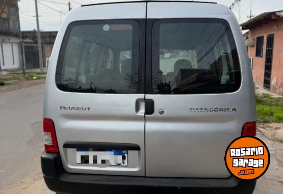 Utilitarios - Peugeot Partner 2021 Nafta 168000Km - En Venta