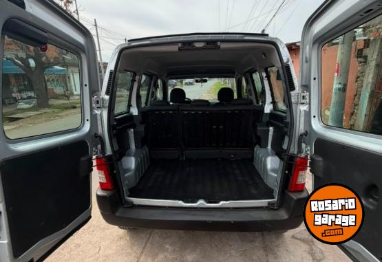 Utilitarios - Peugeot Partner 2021 Nafta 168000Km - En Venta