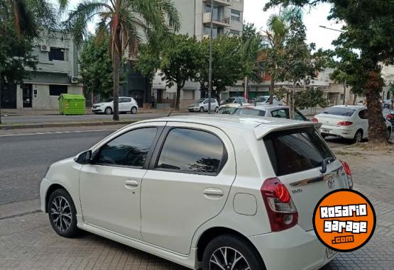 Autos - Toyota Etios XLS MY18 AT 2018 Nafta 72000Km - En Venta