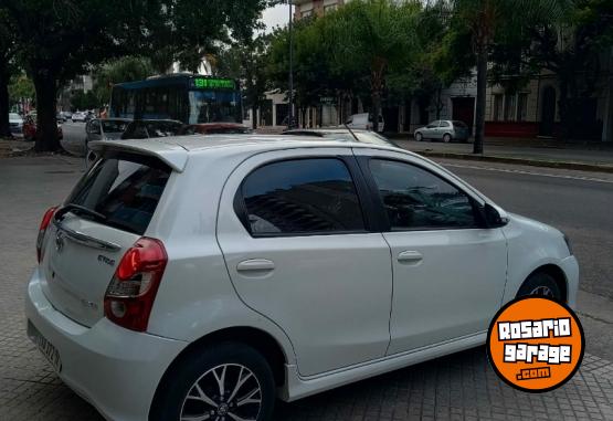 Autos - Toyota Etios XLS MY18 AT 2018 Nafta 72000Km - En Venta