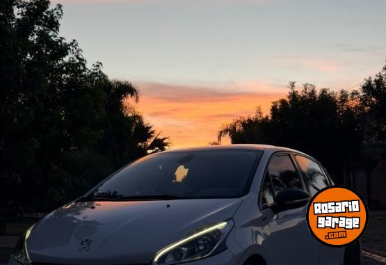 Autos - Peugeot 208 Gt 2017 Nafta 88000Km - En Venta