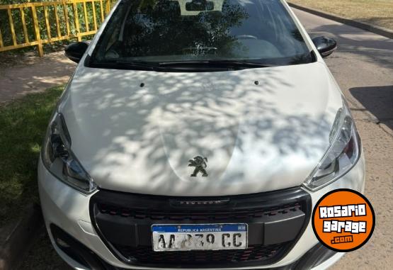 Autos - Peugeot 208 Gt 2017 Nafta 88000Km - En Venta