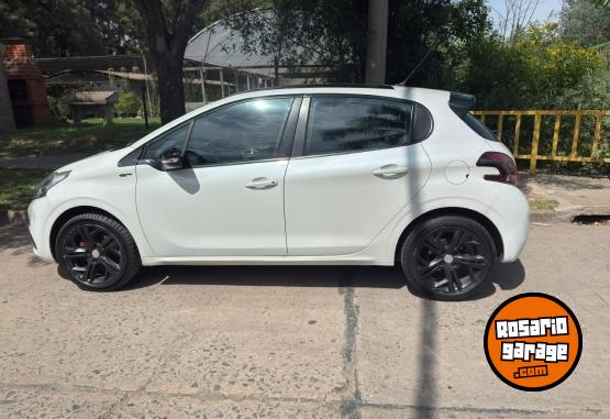 Autos - Peugeot 208 Gt 2017 Nafta 88000Km - En Venta