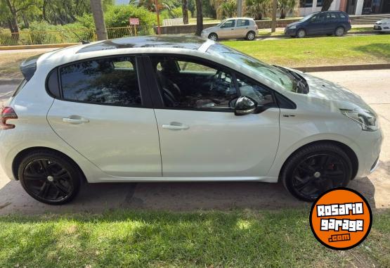 Autos - Peugeot 208 Gt 2017 Nafta 88000Km - En Venta