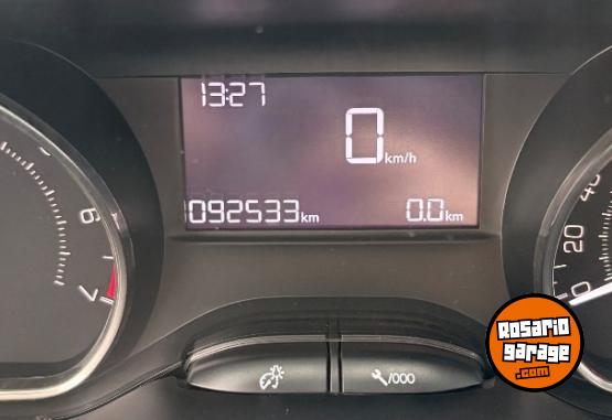 Autos - Peugeot 208 ALLURE 1.5 2016 Nafta 92000Km - En Venta