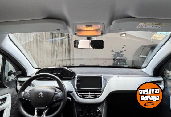 Autos - Peugeot 208 ALLURE 1.5 2016 Nafta 92000Km - En Venta