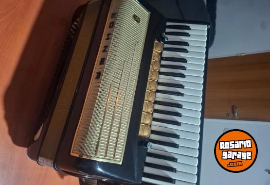 Instrumentos Musicales - Hohner 120 bajos - En Venta