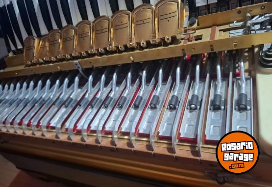 Instrumentos Musicales - Hohner 120 bajos - En Venta