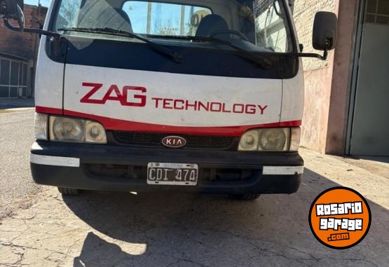 Camiones y Gr�as - CAMION KIA 1998 K2700 - En Venta