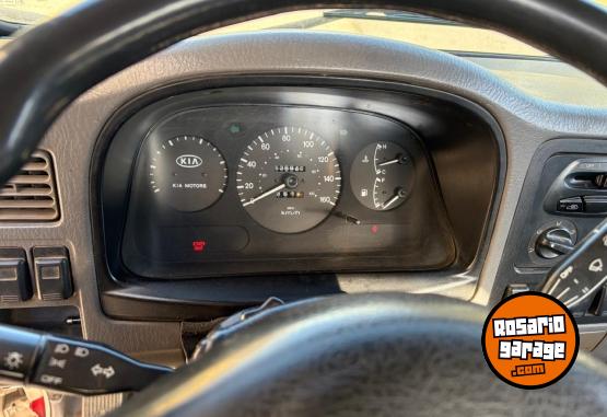 Camiones y Gr�as - CAMION KIA 1998 K2700 - En Venta