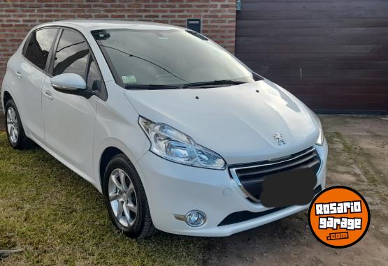 Autos - Peugeot 208 2015 Nafta 110000Km - En Venta