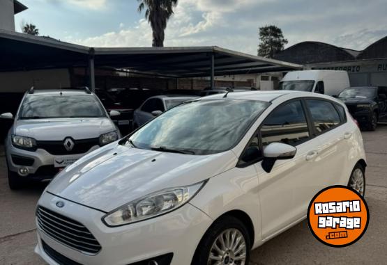 Autos - Ford Fiesta Kinetic SE 2016 Nafta 135000Km - En Venta