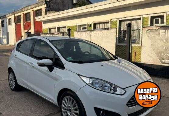 Autos - Ford Fiesta Kinetic SE 2016 Nafta 135000Km - En Venta