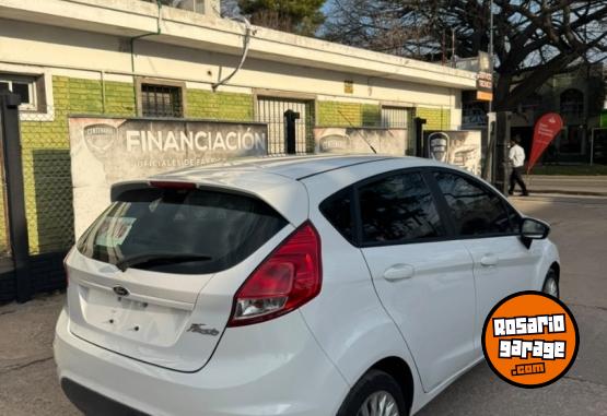 Autos - Ford Fiesta Kinetic SE 2016 Nafta 135000Km - En Venta