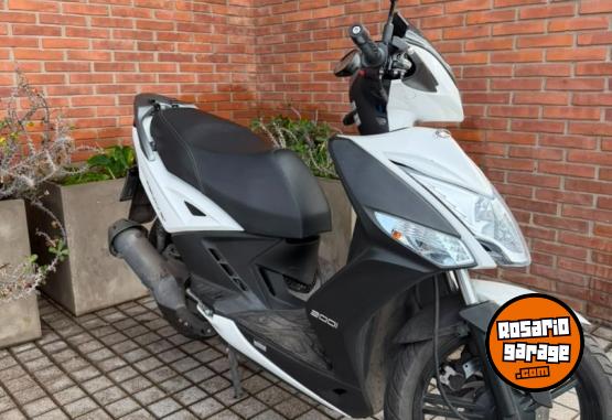 Motos - Kymco AGILITY 200i 2025 Nafta 6900Km - En Venta