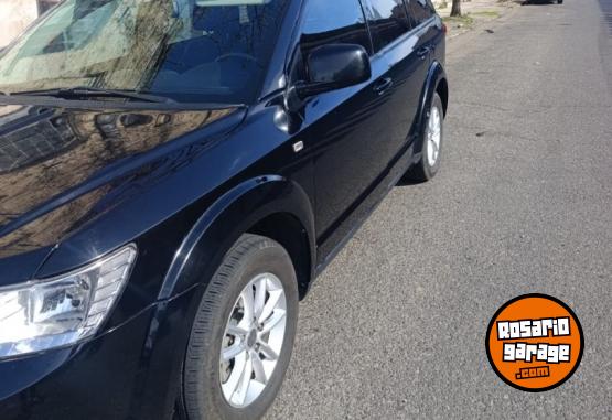 Camionetas - Dodge JOURNEY 2017 Nafta 130000Km - En Venta