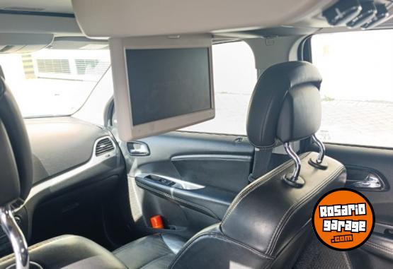 Camionetas - Dodge JOURNEY 2017 Nafta 130000Km - En Venta
