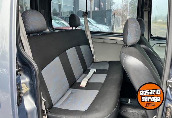 Autos - Renault Kangoo authentique 2011 Diesel 78000Km - En Venta