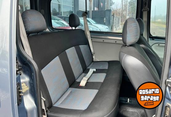 Utilitarios - Renault Kangoo authentique 2011 Diesel 78000Km - En Venta