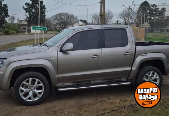 Camionetas - Volkswagen Amarok v6 2022 Diesel 52000Km - En Venta