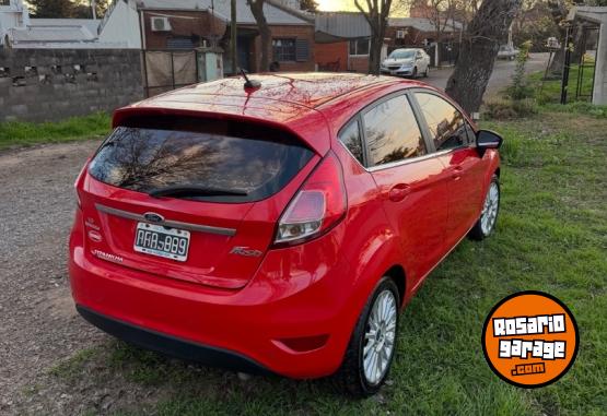 Autos - Ford Titunium PowerPoint shift 2015 Nafta 118000Km - En Venta