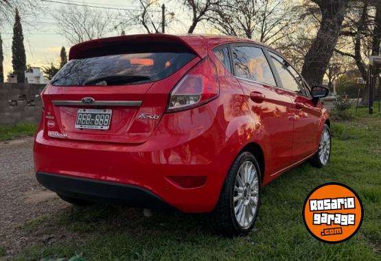 Autos - Ford Titunium PowerPoint shift 2015 Nafta 118000Km - En Venta