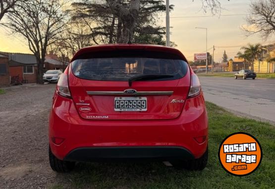 Autos - Ford Titunium PowerPoint shift 2015 Nafta 118000Km - En Venta