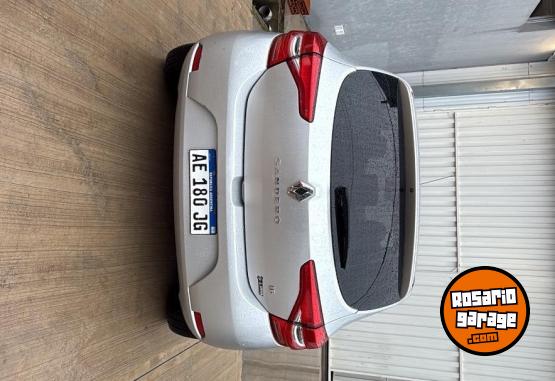 Autos - Renault Sandero 2020 Nafta 95000Km - En Venta