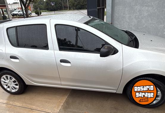 Autos - Renault Sandero 2020 Nafta 95000Km - En Venta