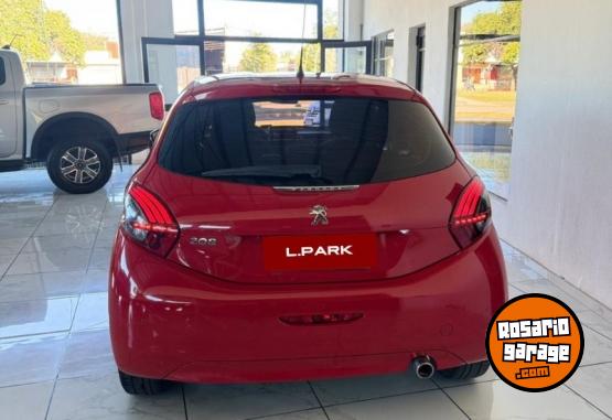 Autos - Peugeot 208 ALLURE 2019 Nafta 85000Km - En Venta