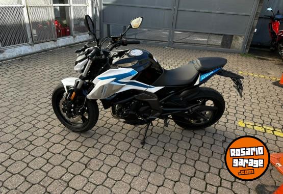 Motos - CF nk400 2022 Nafta 7500Km - En Venta