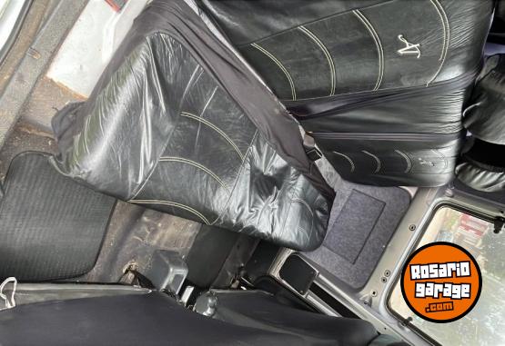 Utilitarios - Peugeot Berlingo 2010 Diesel 250000Km - En Venta