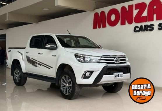 Camionetas - Toyota Hilux SRX AT 4X4 2016 Diesel 200000Km - En Venta