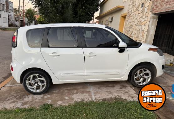 Autos - Citroen Pocasso C3 2015 Nafta 143000Km - En Venta