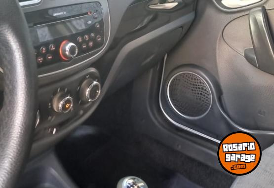 Autos - Fiat Attractive 2017 Nafta 127000Km - En Venta