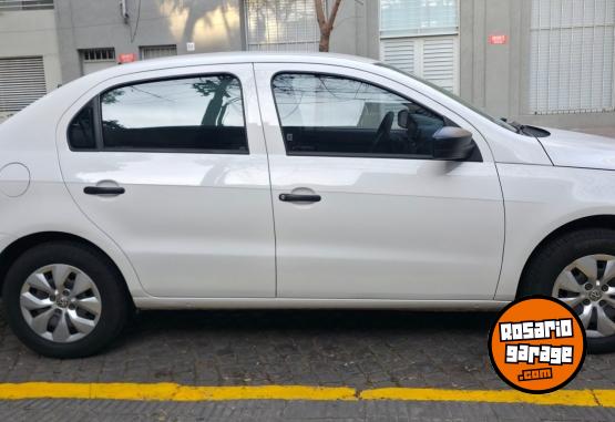 Autos - Volkswagen Voyage 2015 GNC 123000Km - En Venta