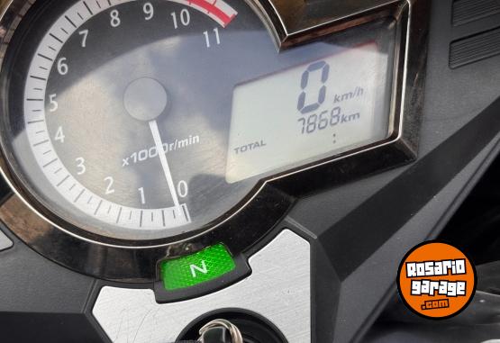 Motos - Hero HUNK 150 2024 Nafta 7870Km - En Venta