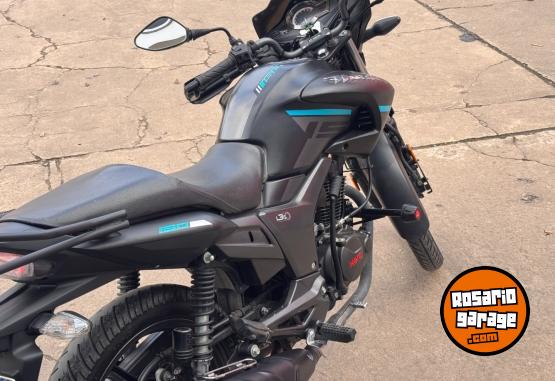 Motos - Hero HUNK 150 2024 Nafta 7870Km - En Venta