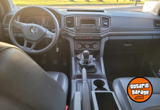 Camionetas - Volkswagen AMAROK TRENDLINE 2022 Diesel 136000Km - En Venta