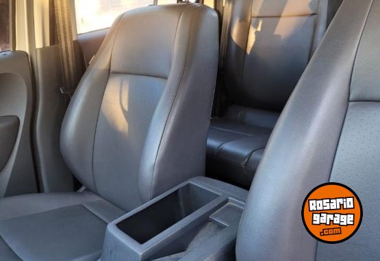 Camionetas - Volkswagen AMAROK TRENDLINE 2022 Diesel 136000Km - En Venta