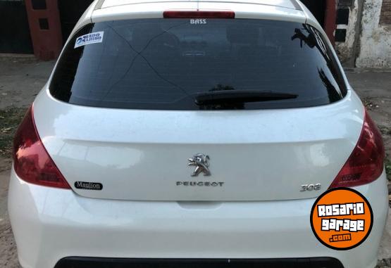 Autos - Peugeot 308 Allure navegador 2015 Diesel  - En Venta