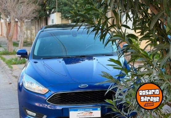 Autos - Ford FOCUS SE 2017 Nafta 129000Km - En Venta